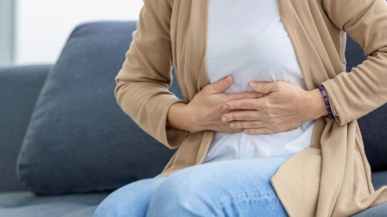 Как изменить питание и вернуть здоровье поджелудочной: простые советы для женщин старше 55