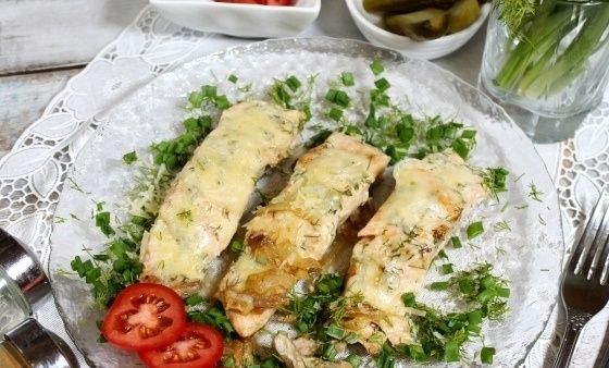 Сочная горбуша на сковороде: идеальный рецепт с сыром и майонезом