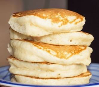 Пышные оладьи на кефире: секреты идеального рецепта