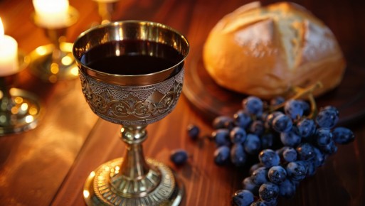 Вино и духовность: многогранные отношения религии и культуры