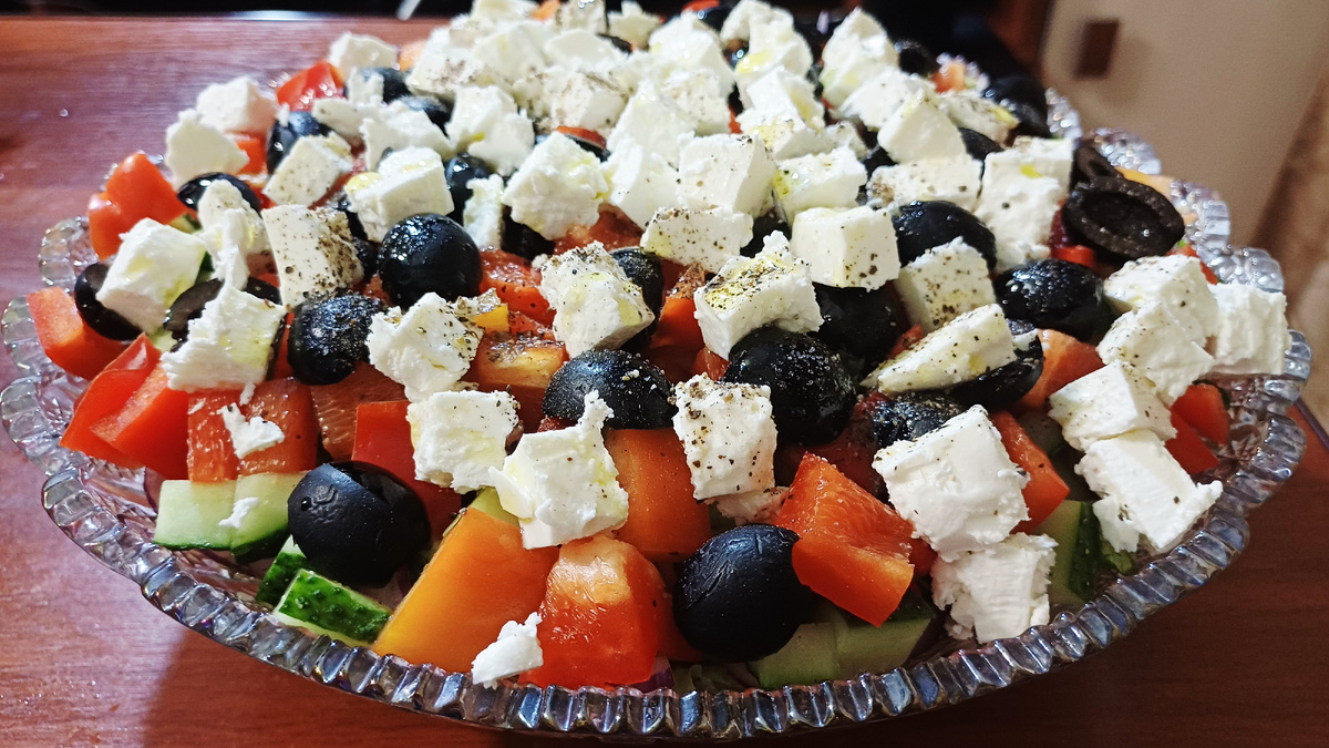 Греческий салат: классический рецепт для настоящих гурманов