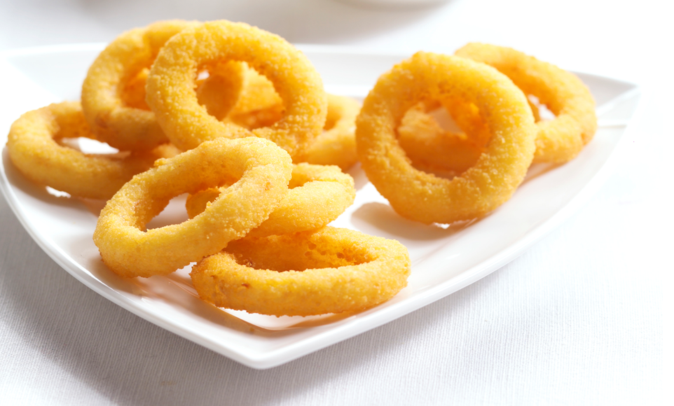 Луковые кольца в кляре: простое и вкусное лакомство для любого застолья