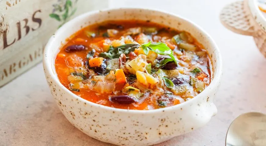 Погружение в мир минестроне: итальянский суп для гурманов