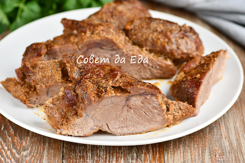 Легкий и вкусный рецепт запеченной свинины целым куском