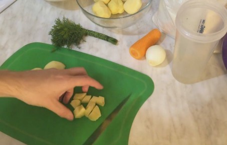 Вкусный суп с оригинальными галушками