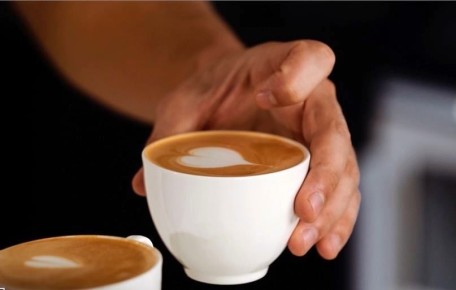 Как выбрать идеальный кофейный напиток: капитально разбираемся в капучино, латте, раф и флэт уайт