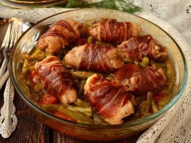 Сочные куриные рулетики с ветчиной и стручковой фасолью для идеального ужина