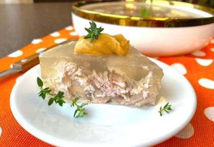 Как приготовить теплый холодец на куриных лапках: универсальный рецепт