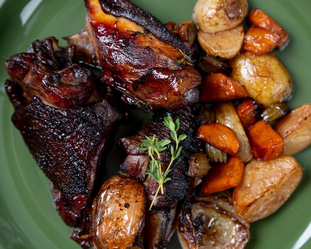 Петух в винном маринаде: возвращение французской классики