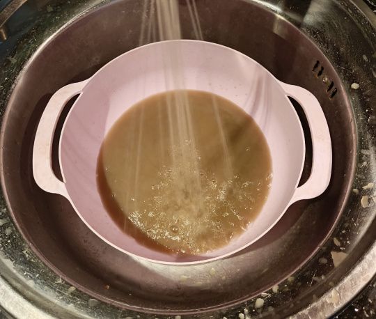 Из кранов Октябрьска течет необычное какао: пить не рекомендуется