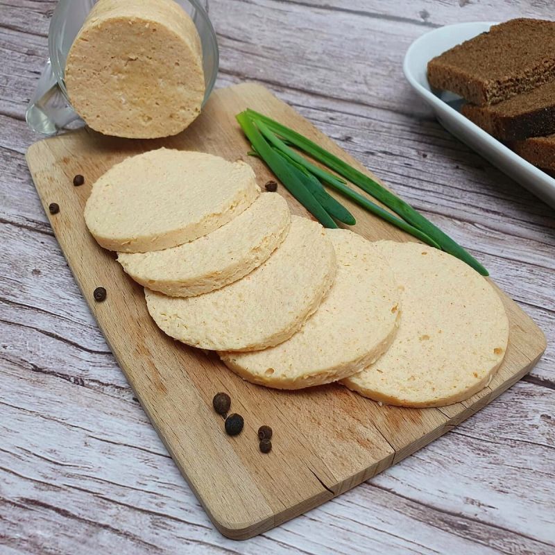 Куриная колбаса в кружке: быстро и вкусно