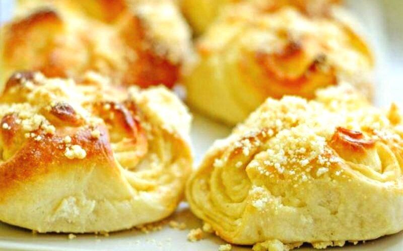 Возвращение к корням: вкус детства в каждом кусочке любимых булочек и рогаликов