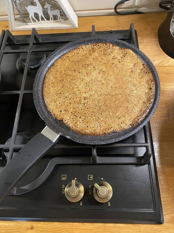 Наслаждайтесь праздником с настоящими бабушкиными блинчиками