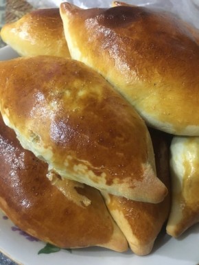 Пирожки с яйцом и луком: просто и быстро