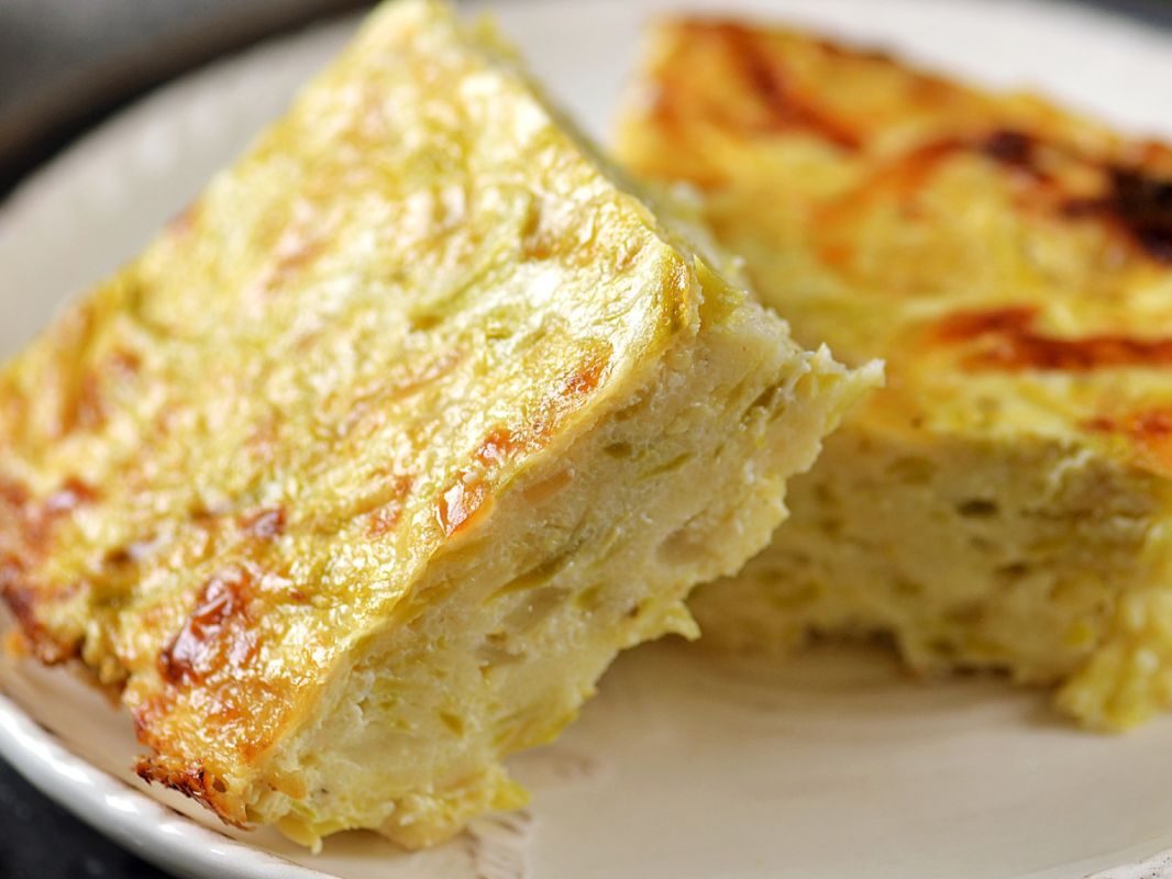 Сытная запеканка из кабачков: просто, вкусно и без муки