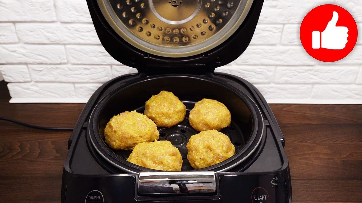 Легкие биточки на пару: идеальный обед в мультиварке