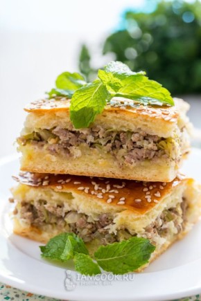 Необычный пирог на сметане: простой рецепт с уникальной начинкой