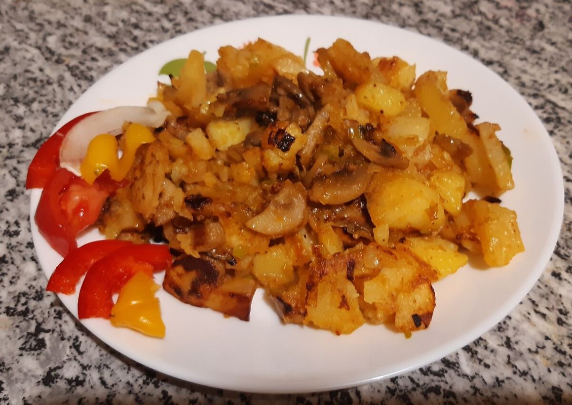 Жареная картошка с грибами: идеальное блюдо на любой случай