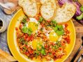 Как приготовить восхитительную шакшуку на завтрак