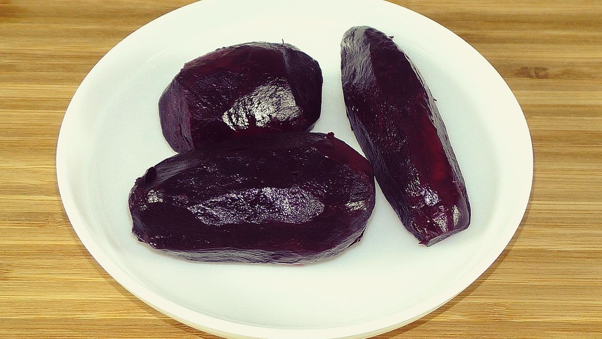 Вкусные рецепты из свеклы: легкая закуска для любого стола