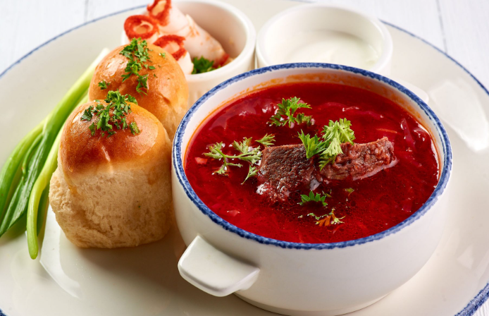 Как приготовить борщ на новый лад: секреты шеф-повара