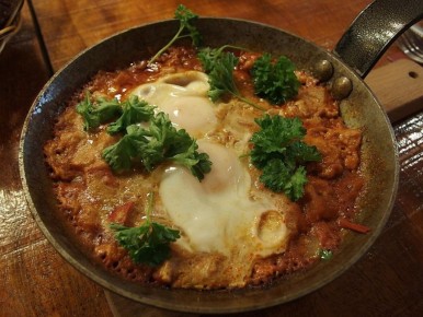 Яичница с кабачками и помидорами: легкий и полезный завтрак для каждого