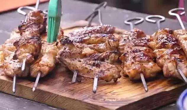 Якитори: спокойное объяснение блюда и его универсальности