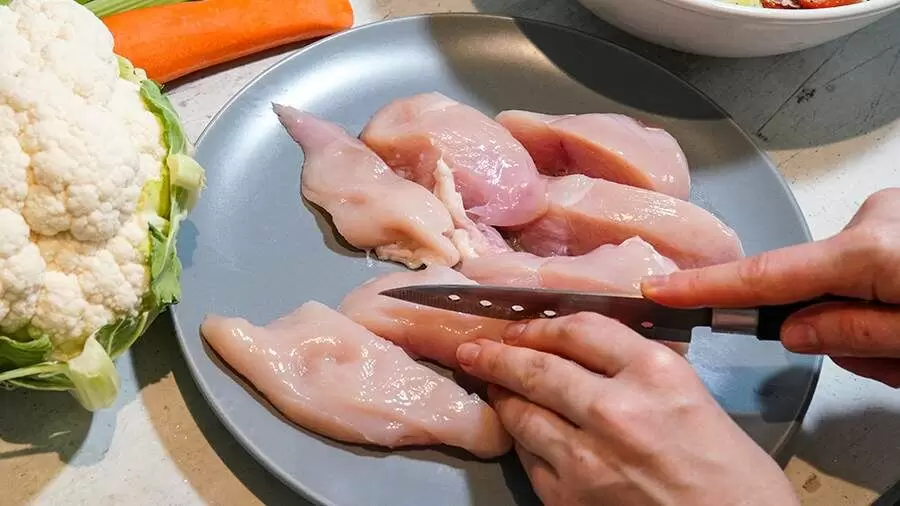 Как распознать химически обработанное мясо и птицу: советы экспертов