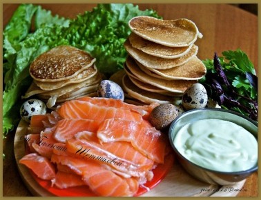 Праздничные блинчики с семгой: классический рецепт, который стоит попробовать