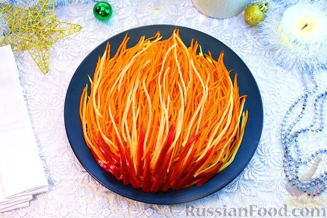 Неповторимые новогодние закуски: 7 салатов для вашего стола